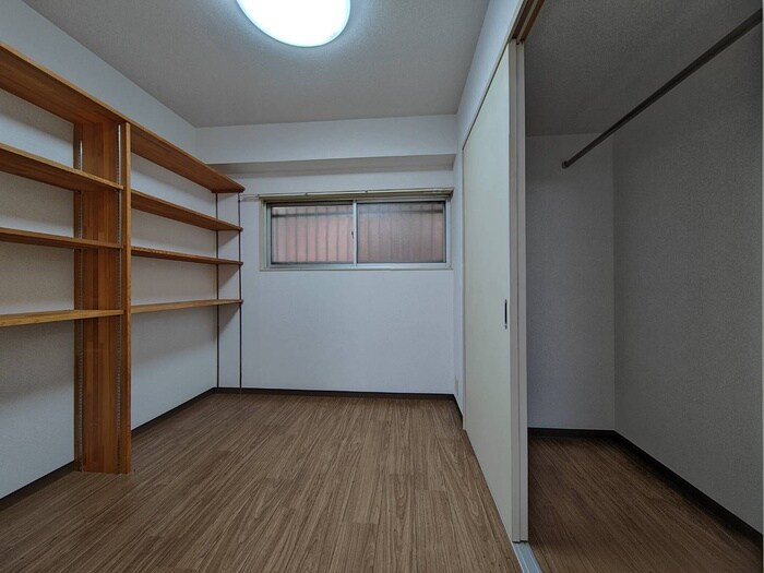 物件内観写真11　(居室)