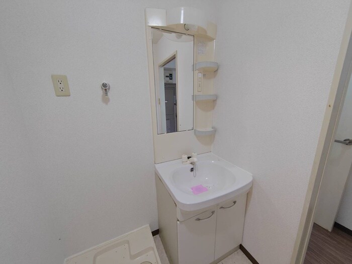 物件内観写真15　(洗面)