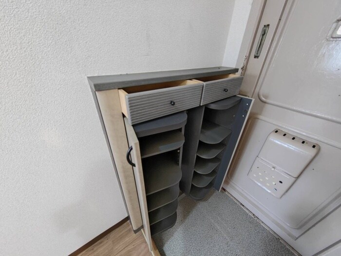 物件内観写真18　(靴箱)