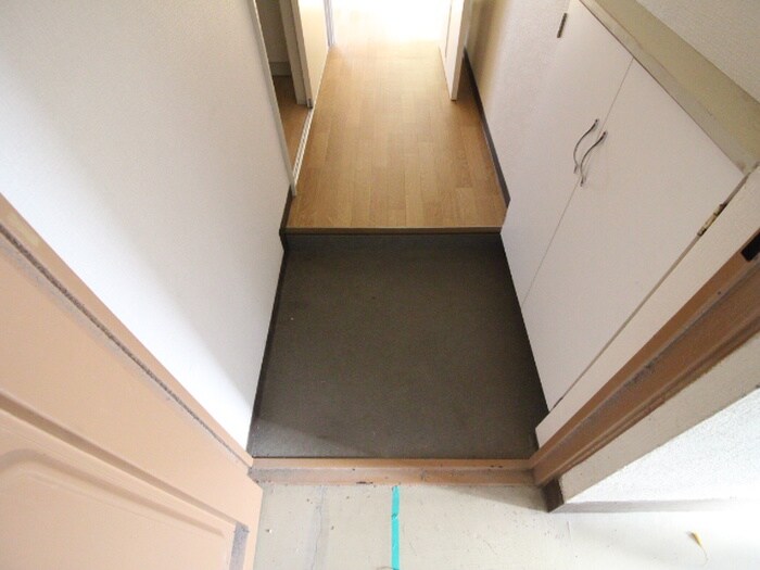 物件内観写真22　(玄関)