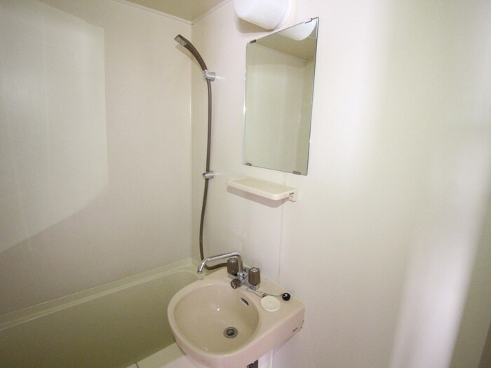 物件内観写真11　(洗面)