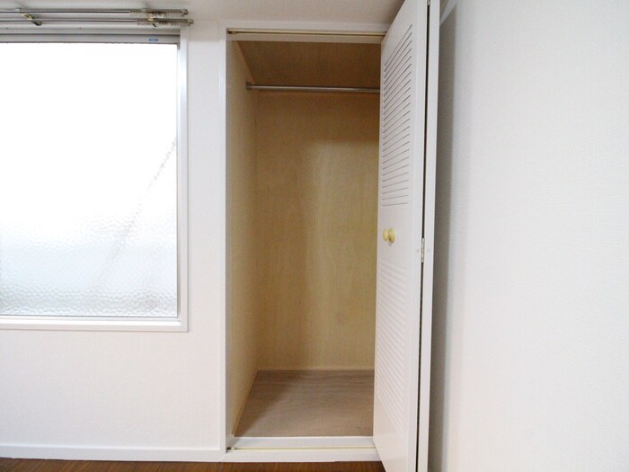 物件内観写真12　(収納)