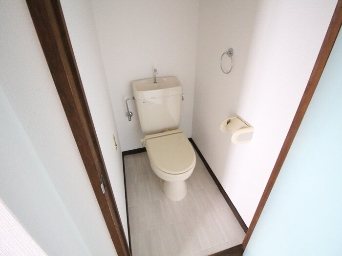 物件内観写真12　(トイレ)