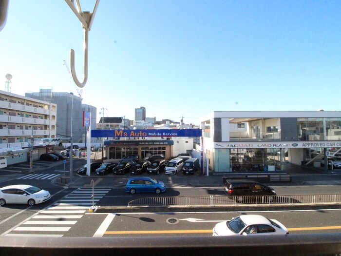 物件内観写真16　(室内からの展望)