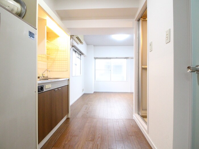 物件内観写真22　(廊下)