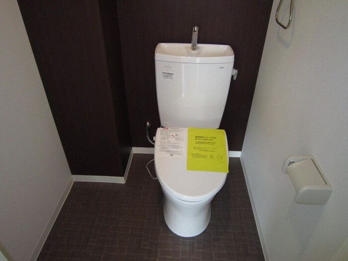 物件内観写真16　(トイレ)