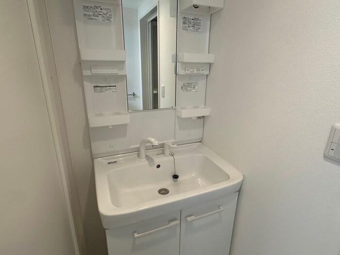 物件内観写真11　(洗面)