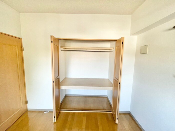 物件内観写真12　(収納)