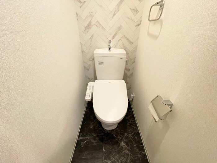 物件内観写真11　(トイレ)