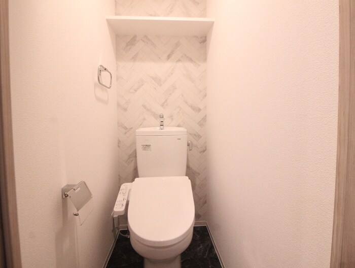 物件内観写真12　(トイレ)