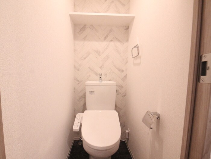 物件内観写真12　(トイレ)