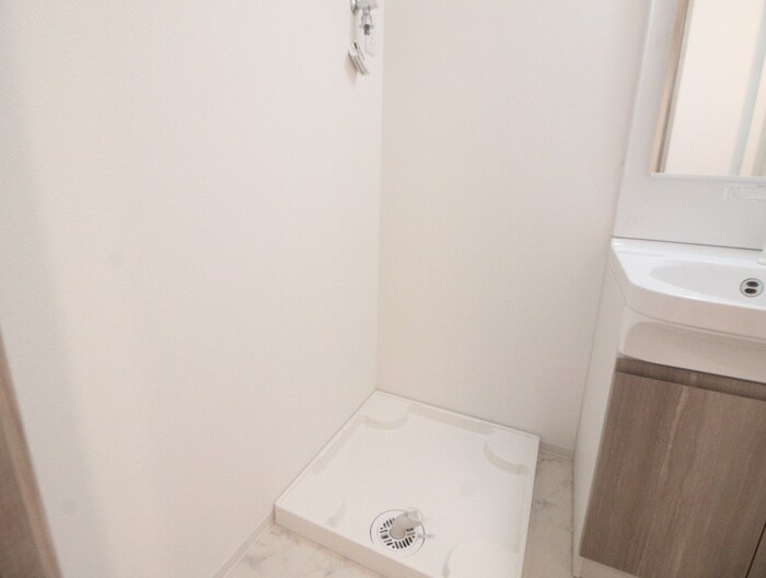 物件内観写真13　(洗濯機置場)