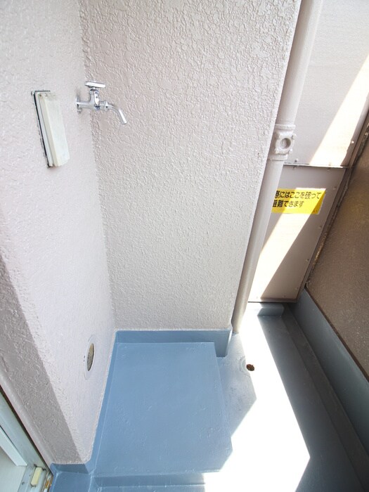 物件内観写真14　(洗濯機置場)