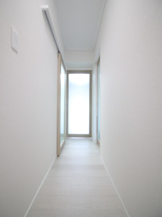 物件内観写真20　(廊下)