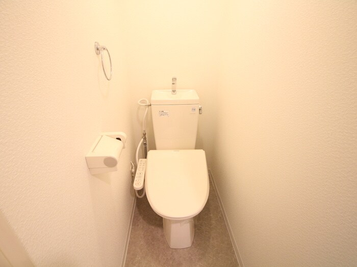 物件内観写真11　(トイレ)