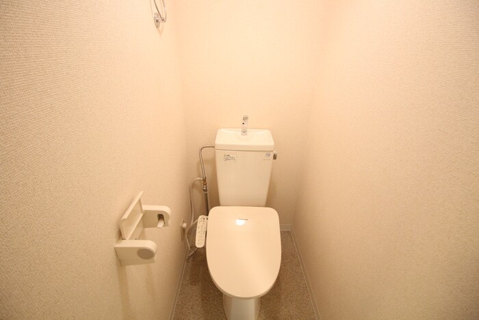 物件内観写真12　(トイレ)