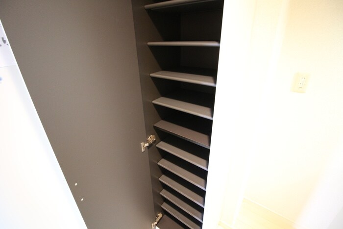 物件内観写真20　(靴箱)