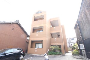 ラマ－レ外観写真