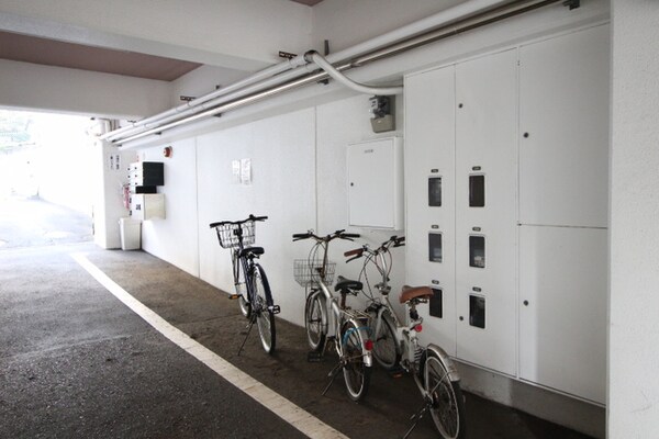 駐輪場