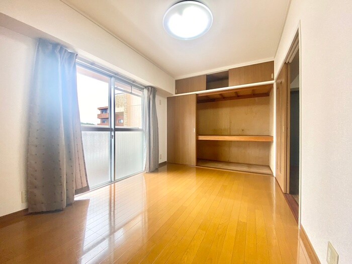 物件内観写真21　(居室)