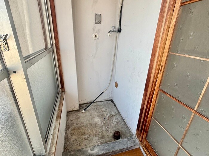 物件内観写真13　(洗濯機置場)