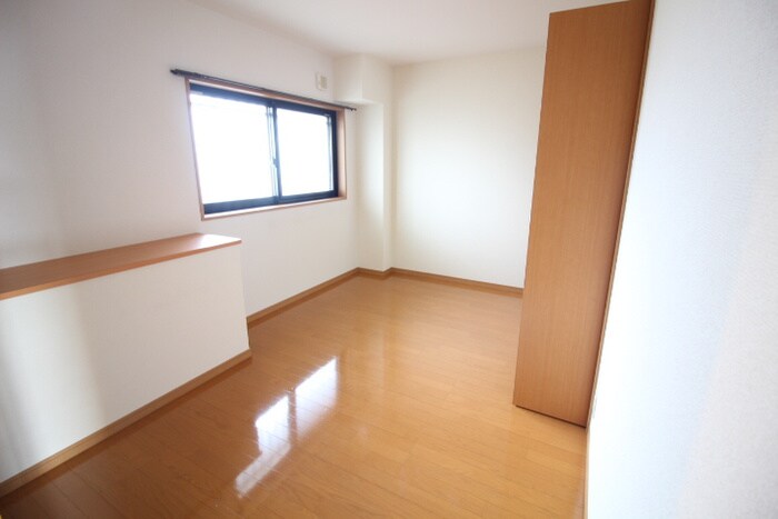 物件内観写真13　(居室)