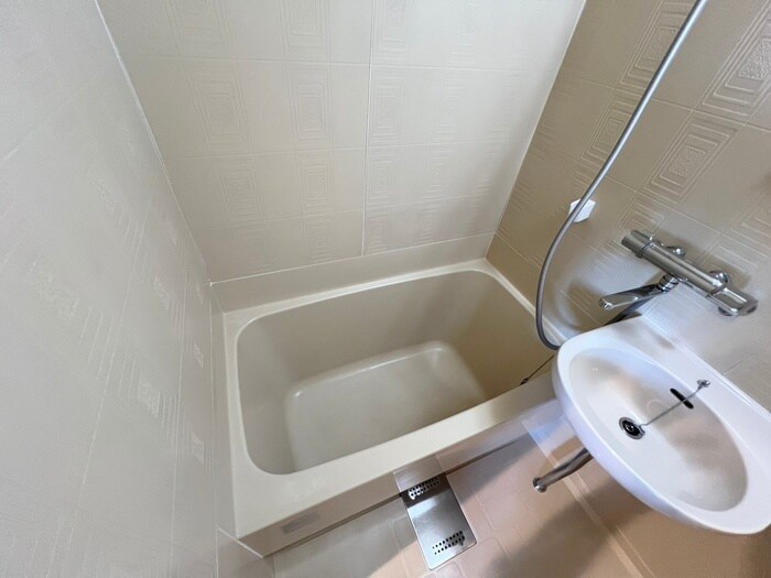 物件内観写真12　(バス／シャワールーム等)