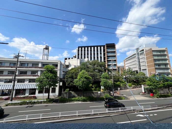 物件内観写真16　(室内からの展望)