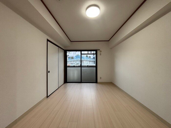 物件内観写真6　(居室)