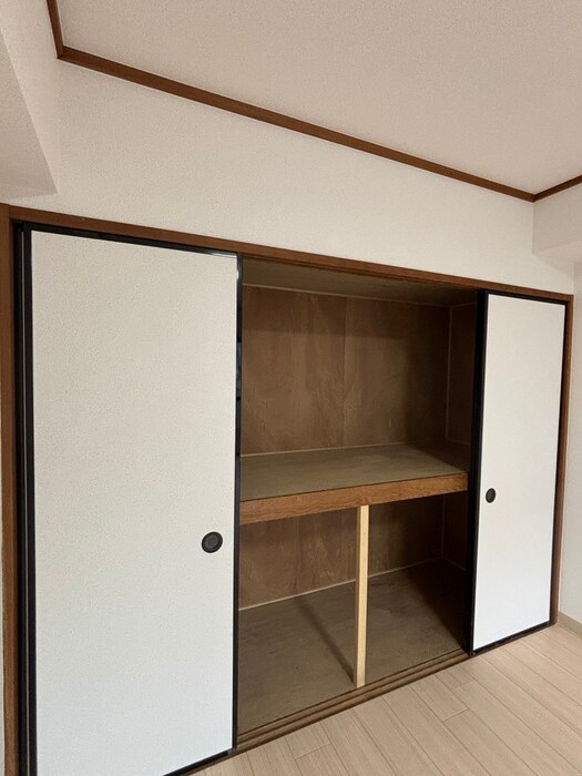 物件内観写真7　(収納)