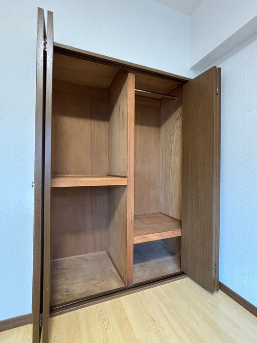 物件内観写真10　(収納)