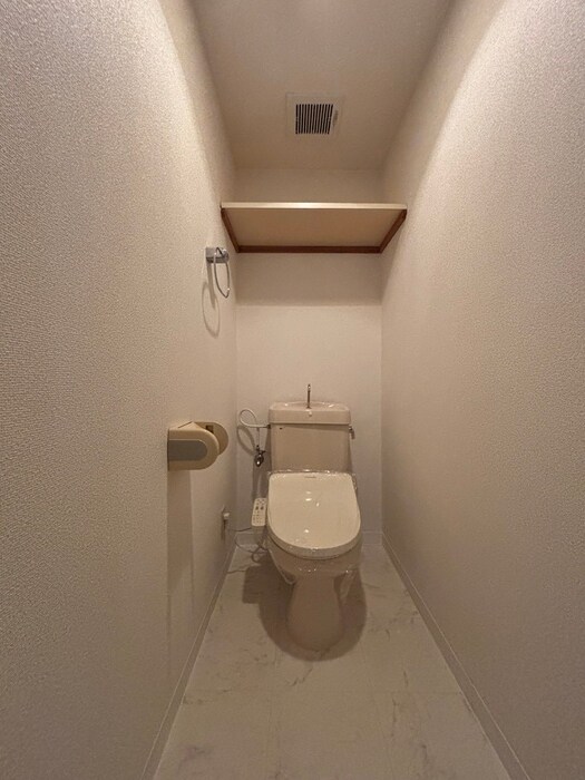 物件内観写真14　(トイレ)