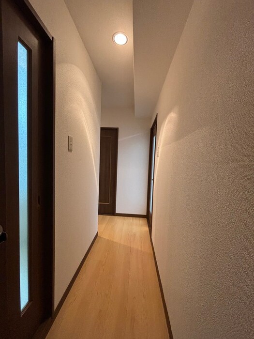 物件内観写真15　(廊下)