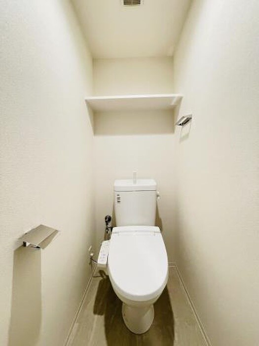 物件内観写真8　(トイレ)