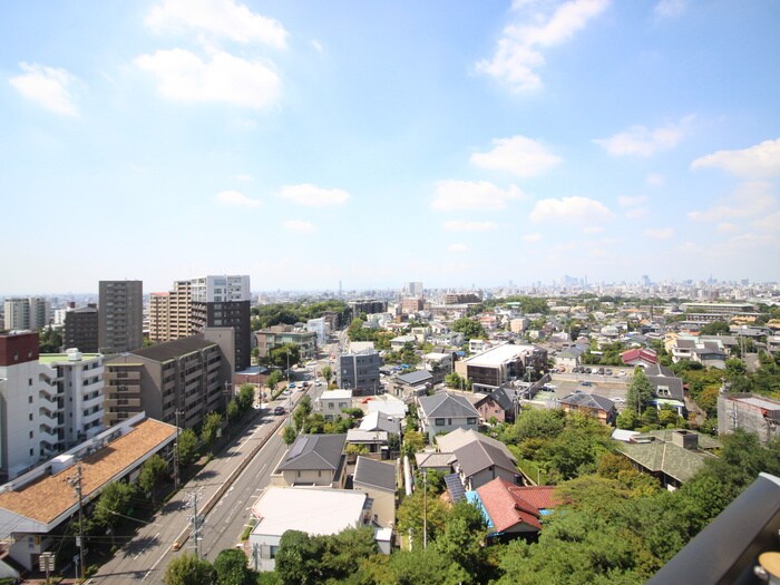 物件内観写真11　(室内からの展望)