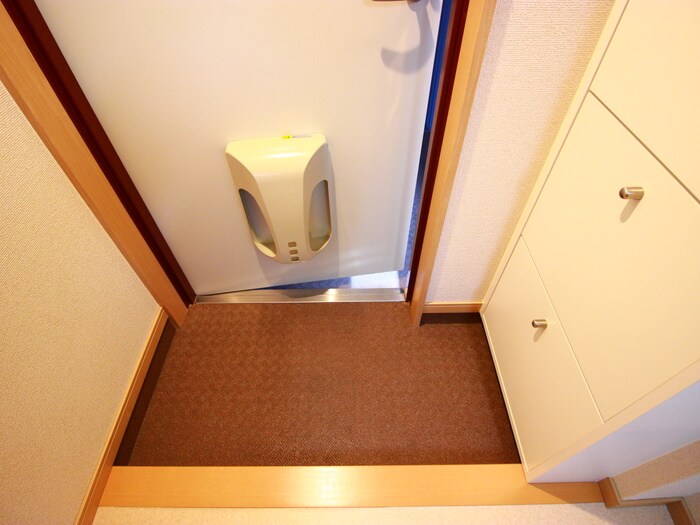 物件内観写真19　(玄関)