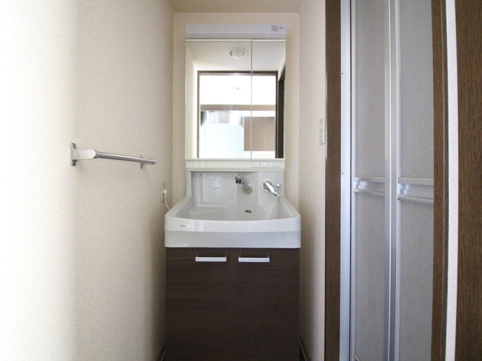 物件内観写真11　(洗面)