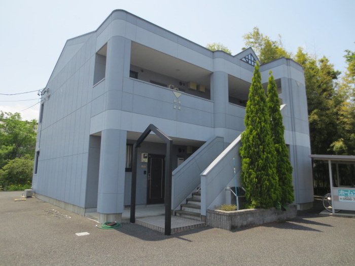 ニシナカ