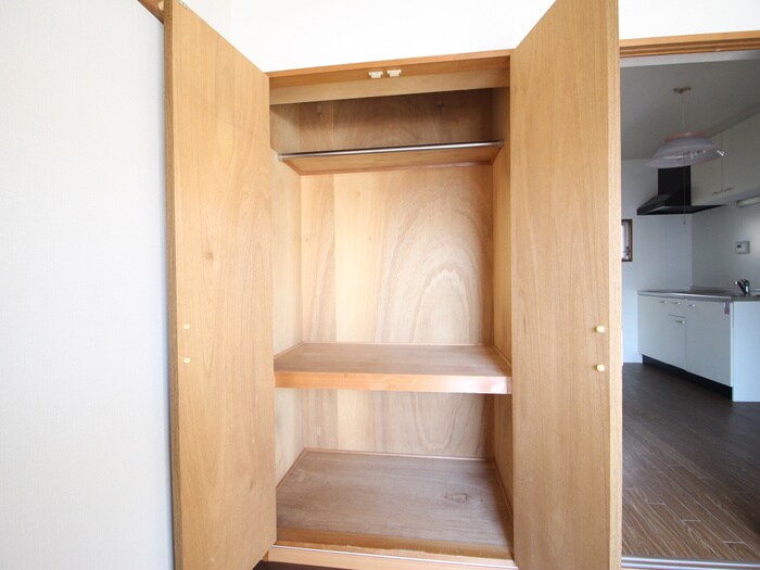 物件内観写真10　(収納)