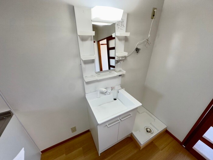 物件内観写真13　(洗面)