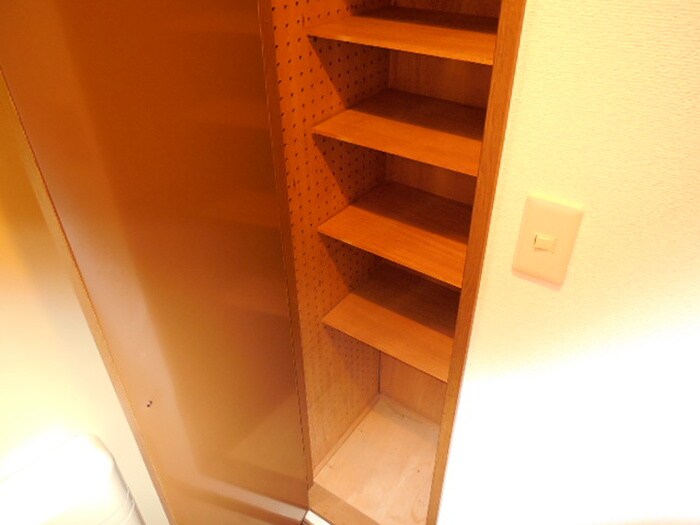 物件内観写真12　(靴箱)