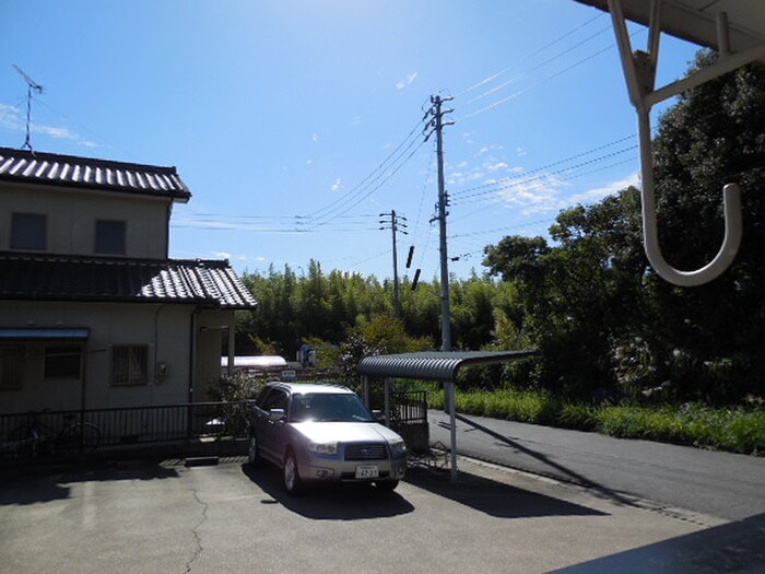 物件内観写真13　(室内からの展望)