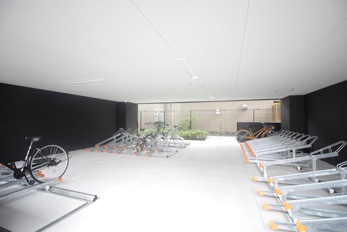 物件外観写真5　(駐輪場)