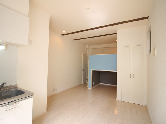 物件内観写真4　(居室)