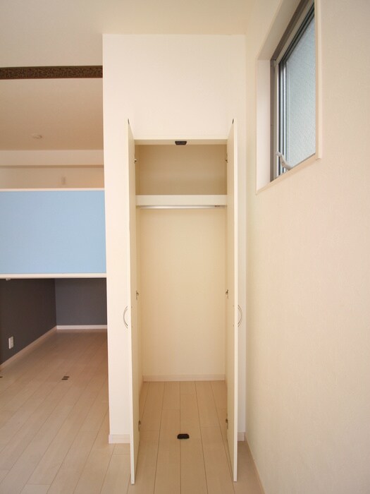 物件内観写真10　(収納)