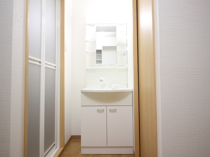 物件内観写真10　(洗面)