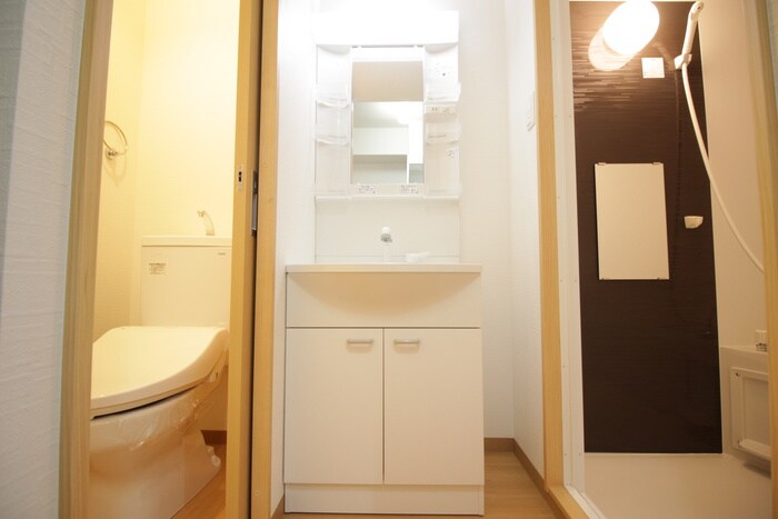 物件内観写真12　(洗面)