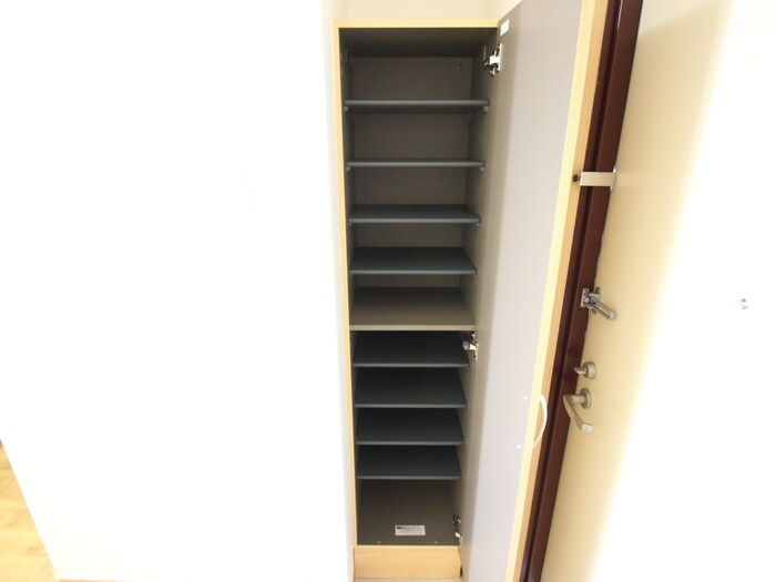 物件内観写真15　(靴箱)