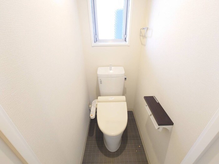 物件内観写真11　(トイレ)