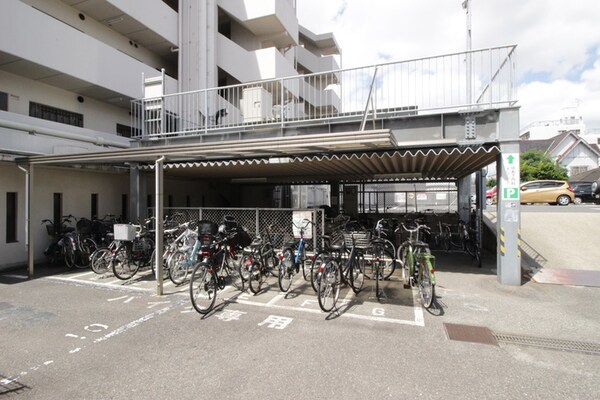 駐輪場
